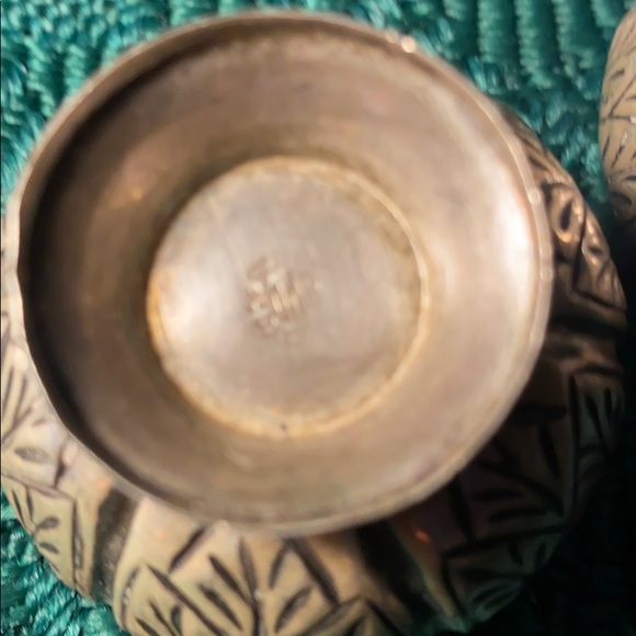 Sterling silver antique salt & pepper shakers - Picture 4 of 6